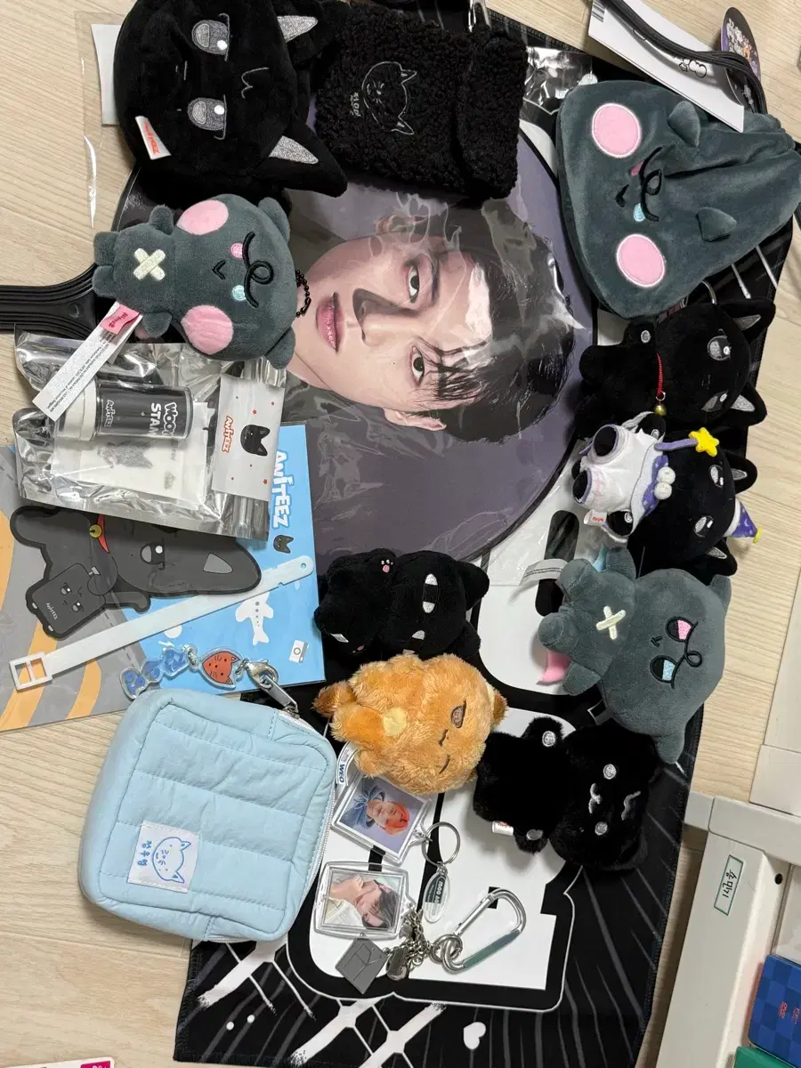 thumbnail-0